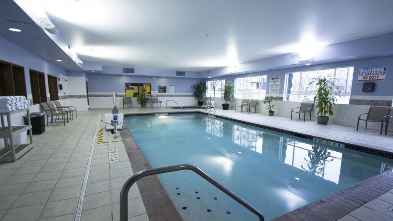Holiday Inn Express Hotel & Suites North Seattle - Shoreline, An Ihg Hotel Ngoại thất bức ảnh